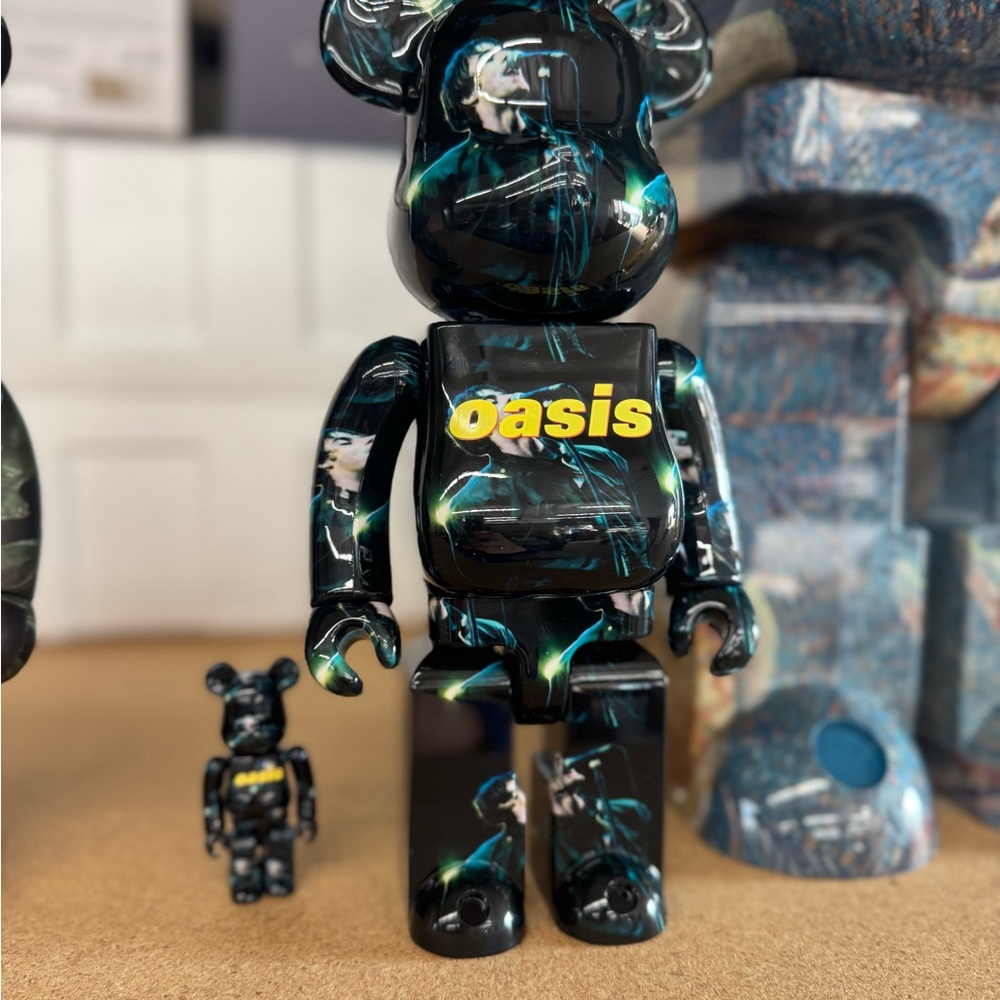 Bearbrick x Oasis Knebworth 1996 (Liam Gallagher) 100% & 400% Set